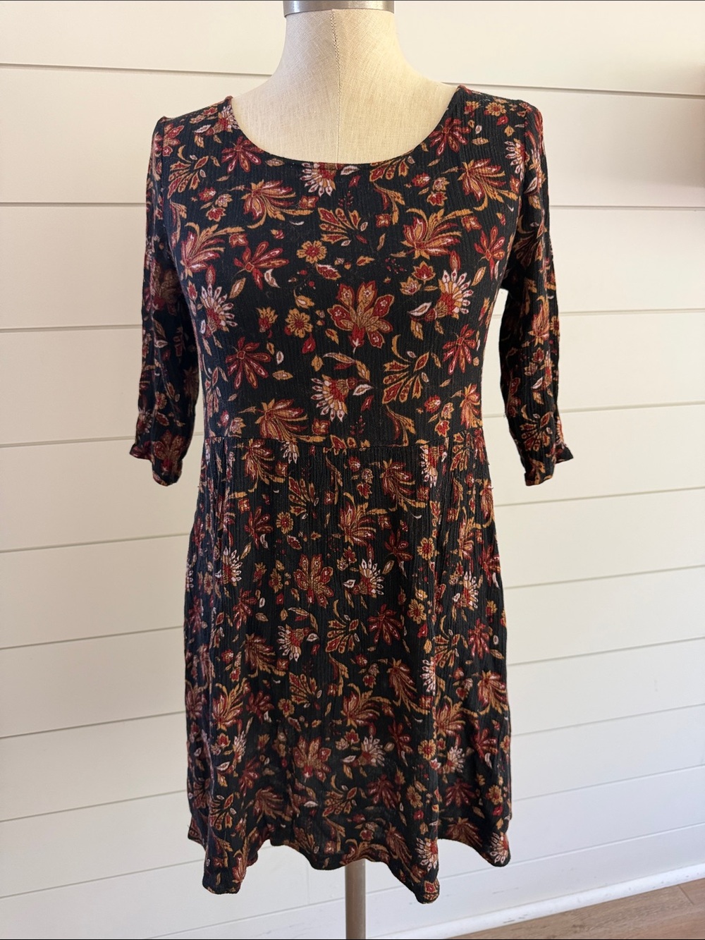 ⚡️Forever 21 Black Floral Quarter-Sleeve Fit-and-Flare Dress with Rust & Mustard